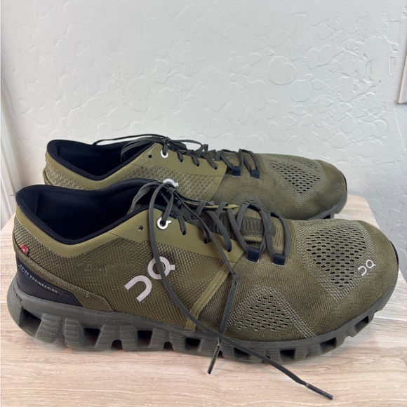 Men’s on cloud size 11.5 running shoes sneakers - Picture 4 of 8